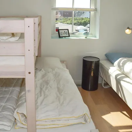 Three-bedroom Holiday In * Блокхус