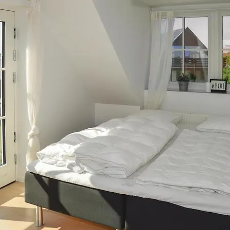 Three-bedroom Holiday In * Блокхус
